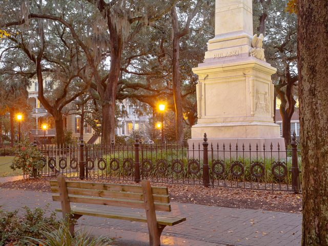 monterey-square-historic-district-savannah-ga