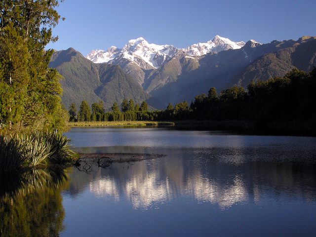 mt-cook-reflection