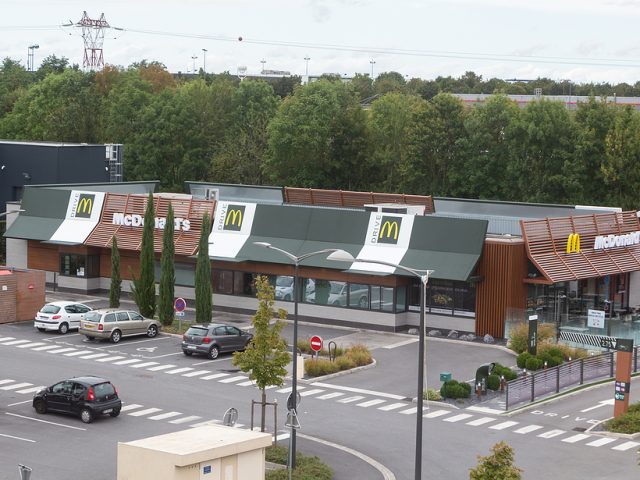 reims-france-august-18-2019-outdoors-of-mc-donalds-fast-f